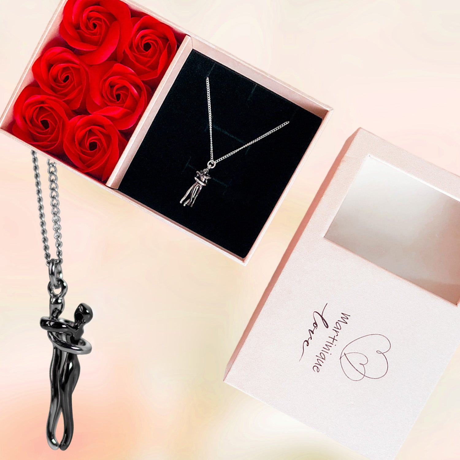 Colar Abraço Amoroso + embalagem rosa para oferta + Cartão com mensagem